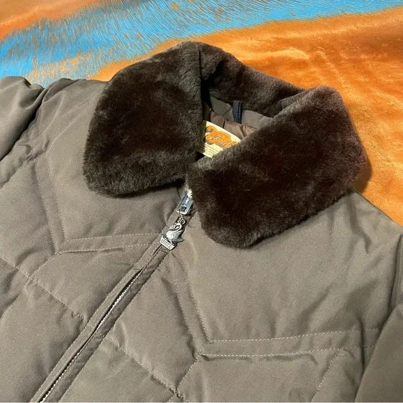 Vintage Comfy Down Brown Faux fur collar Winter Puffer Jacket small USA